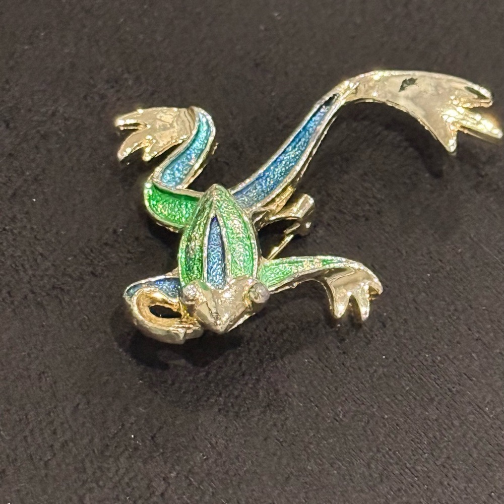 Vintage Gerry's Gold Tone Enamel Frog Brooch Pin Signed